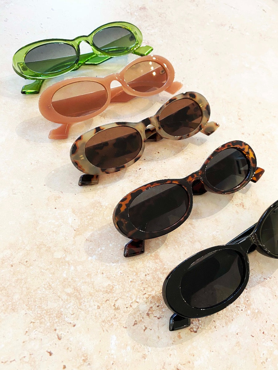 Isabella Vintage Oval Sunglasses