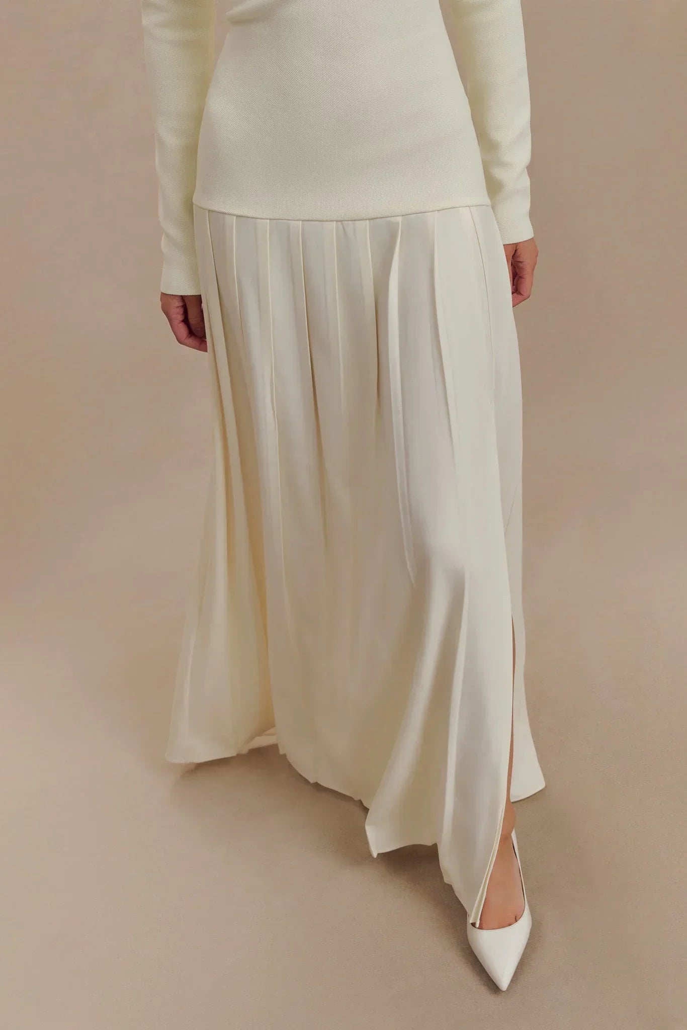 Liselotte Off-Shoulder Pleated Maxi Dress
