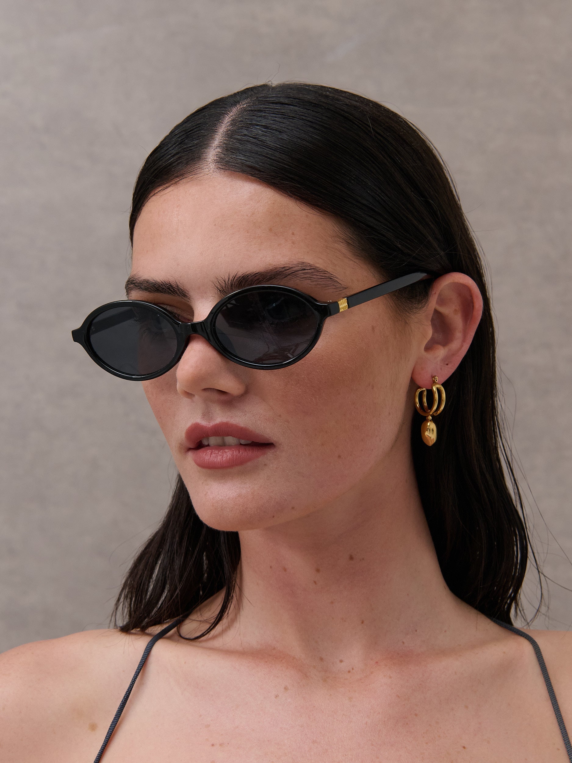 Sezane Vintage Oval Sunglasses