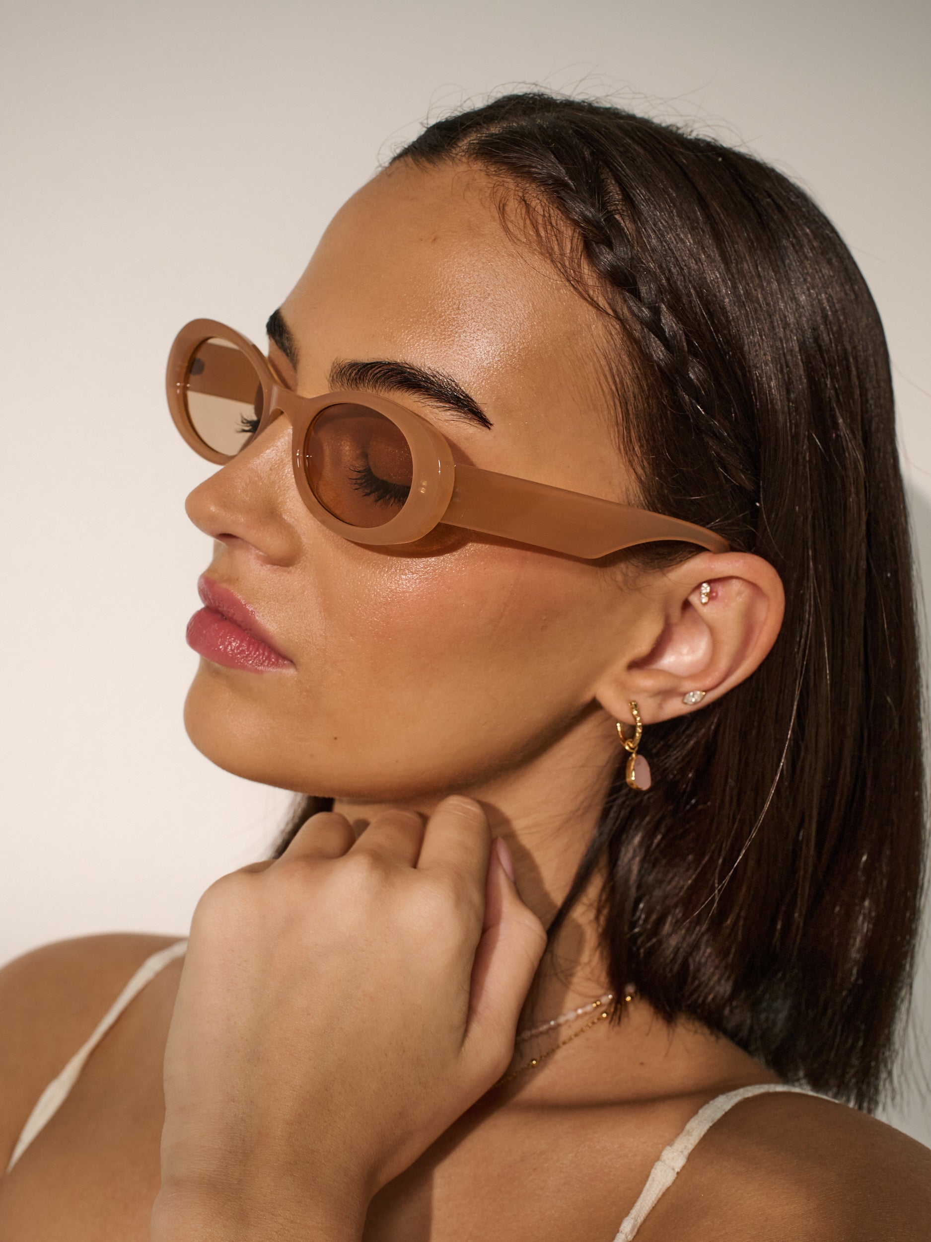 Isabella Vintage Oval Sunglasses