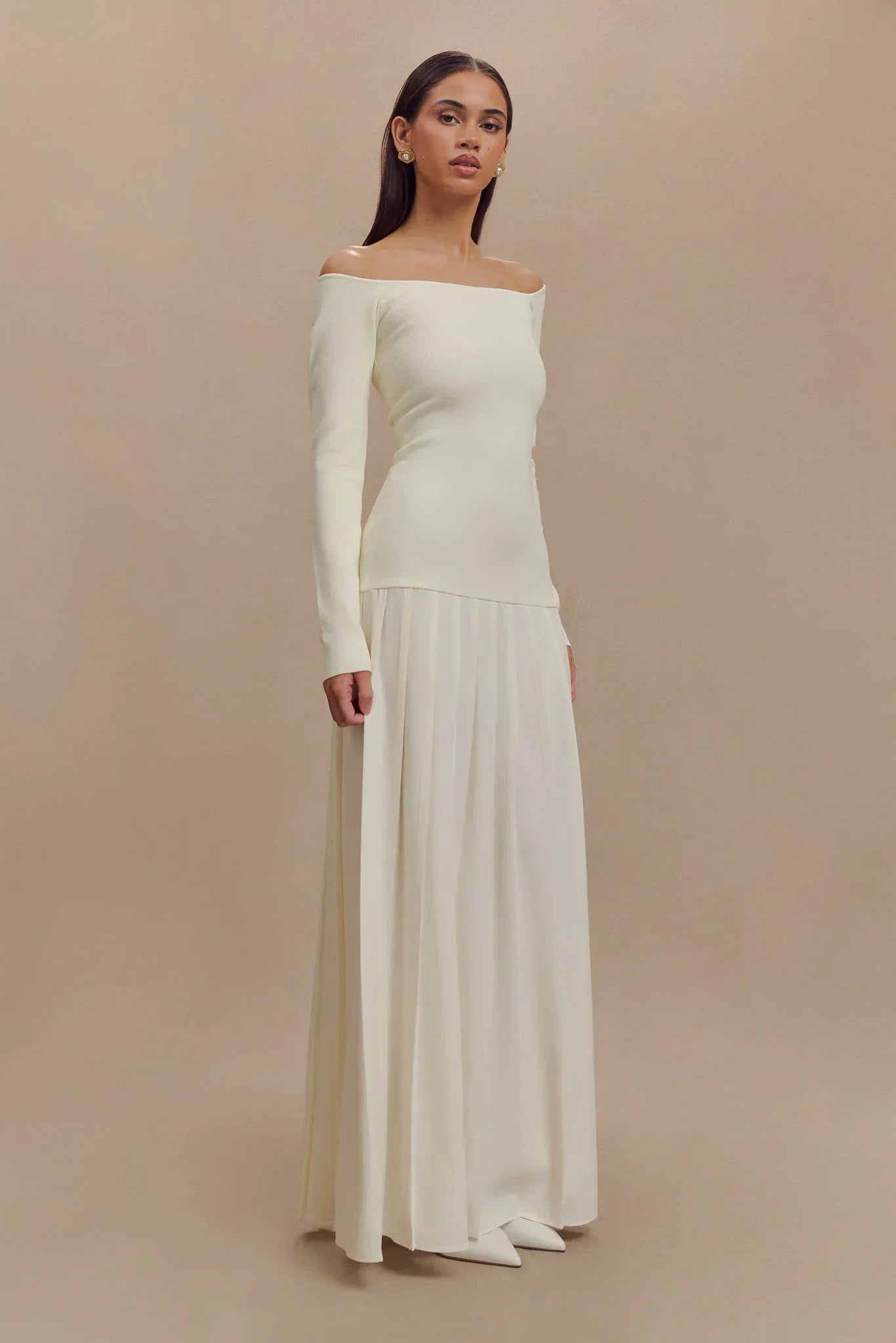 Liselotte Off-Shoulder Pleated Maxi Dress