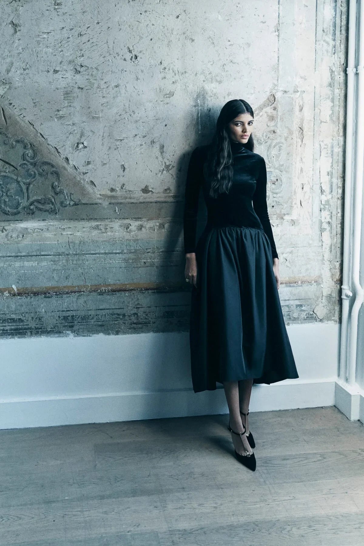 Clarisse Elegant Velvet & Taffeta Midi Dress